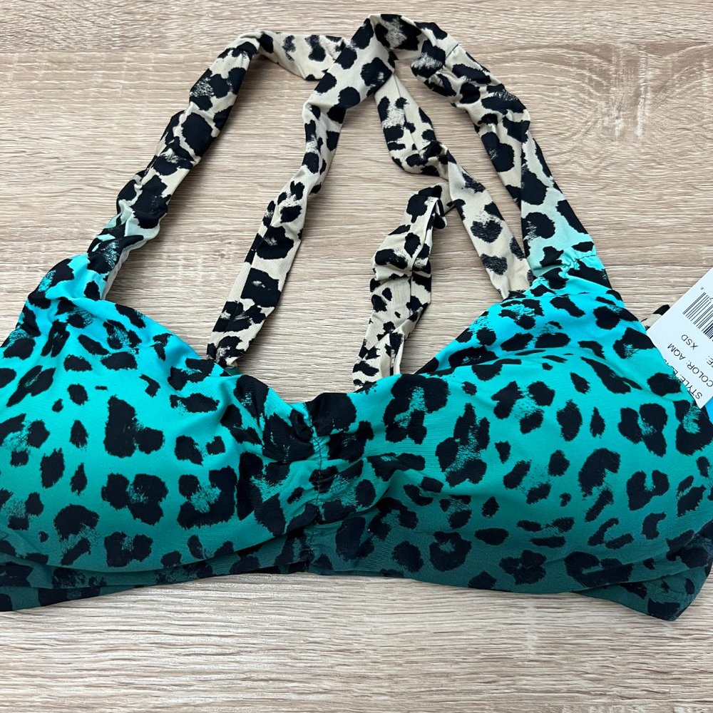 La Blanca Women's Standard Twist Front Crossback Swimsuit Top Size XSD - Picture 4 of 7